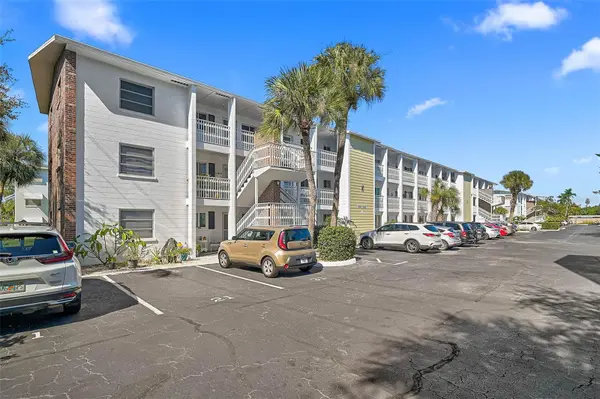 5940 EASY ST #K31, Bradenton, FL 34207