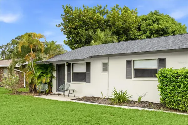 2047 & 2051 FIESTA DR, Sarasota, FL 34231