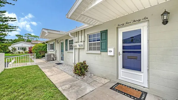 2436 GOLF COURSE DR #707, Sarasota, FL 34234