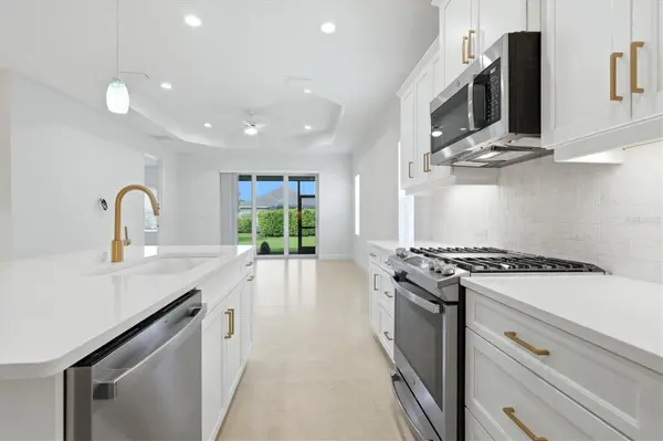 2605 STAR APPLE WAY, Sarasota, FL 34240