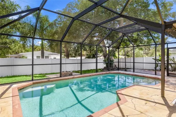 2324 TEMPLE ST, Sarasota, FL 34239