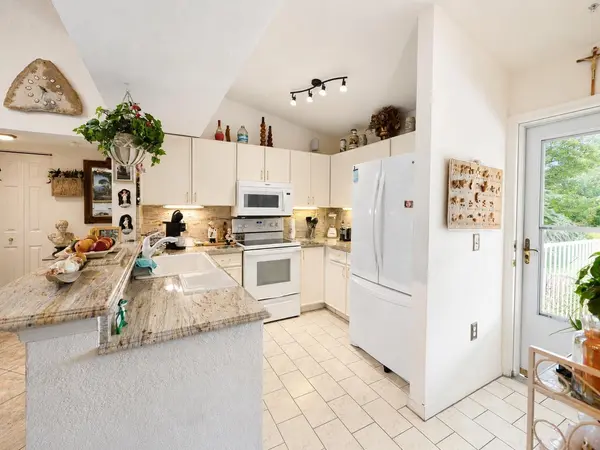 8294 KEY ROYAL CIR #1631, Naples, FL 34119