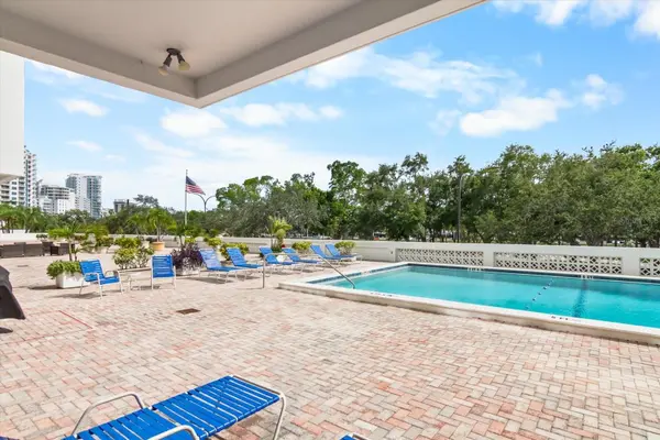 33 S GULFSTREAM AVE #305, Sarasota, FL 34236