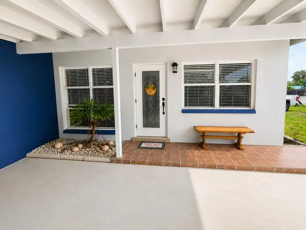 1004 DARTMOUTH DR, Bradenton, FL 34207