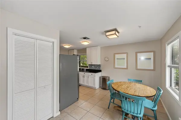 2475 ALAMEDA AVE #B, Sarasota, FL 34234