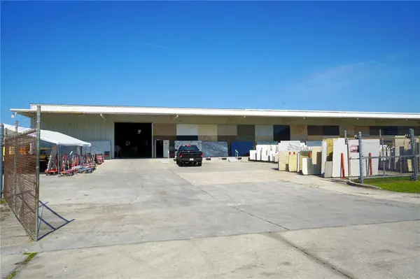 4500 CARMICHAEL AVE #Building 4, Sarasota, FL 34234