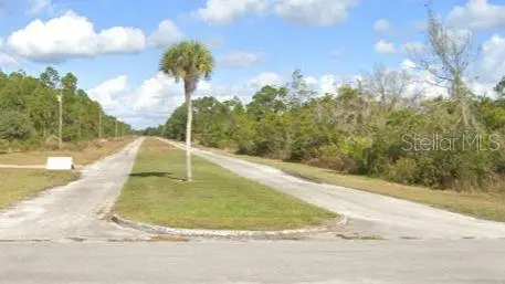 419 CAMELLIA DR, Indian Lake Estates, FL 33855