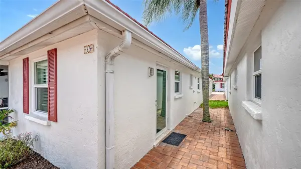 6154 MIDNIGHT PASS RD #B5, Sarasota, FL 34242