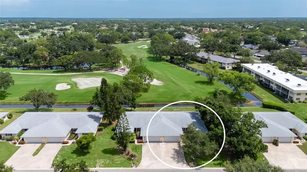 5621 PALM AIRE DR, Sarasota, FL 34243