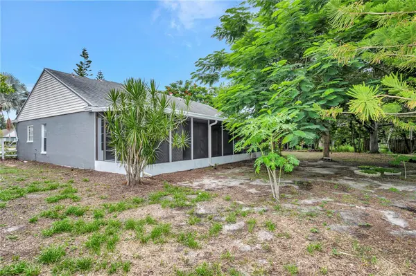 5680 25TH STREET CIR E, Bradenton, FL 34203