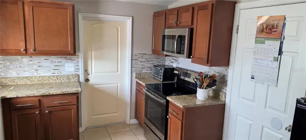 3609 SCHWALBE DR, Sarasota, FL 34235