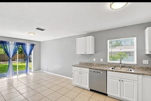5717 E 11TH ST E, Bradenton, FL 34203
