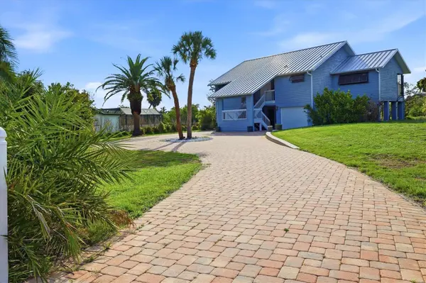 1649 MANOR RD, Englewood, FL 34223