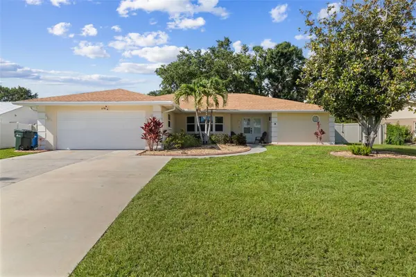 5776 AUGUSTA CIR, Sarasota, FL 34238