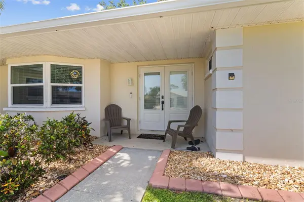 5776 AUGUSTA CIR, Sarasota, FL 34238