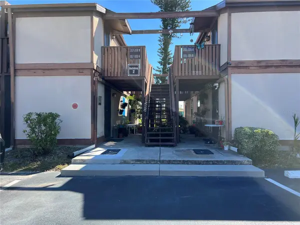 5026 WATER OAK DR #208, Bradenton, FL 34207