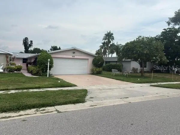 2450 TERRY LN, Sarasota, FL 34231
