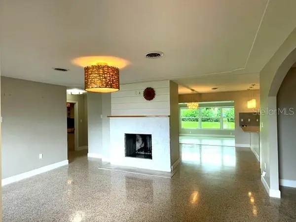 2253 VALENCIA DR, Sarasota, FL 34239