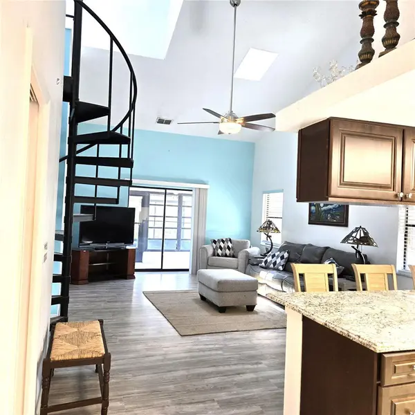 302 40TH STREET CIR W, Palmetto, FL 34221