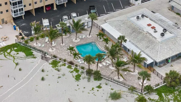 1205 TARPON CENTER DR #E2, Venice, FL 34285