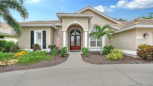 6682 SAINT JAMES XING, University Park, FL 34201