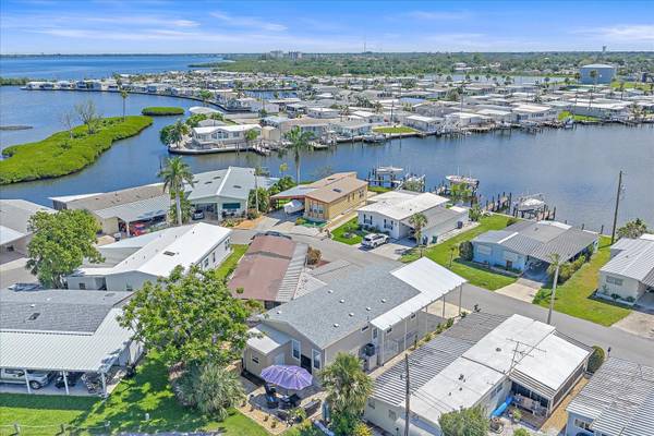 203 BIMINI DR, Palmetto, FL 34221