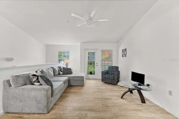 8933 MANOR LOOP #204, Lakewood Ranch, FL 34202