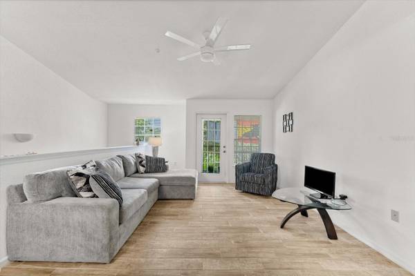 8933 MANOR LOOP #204, Lakewood Ranch, FL 34202