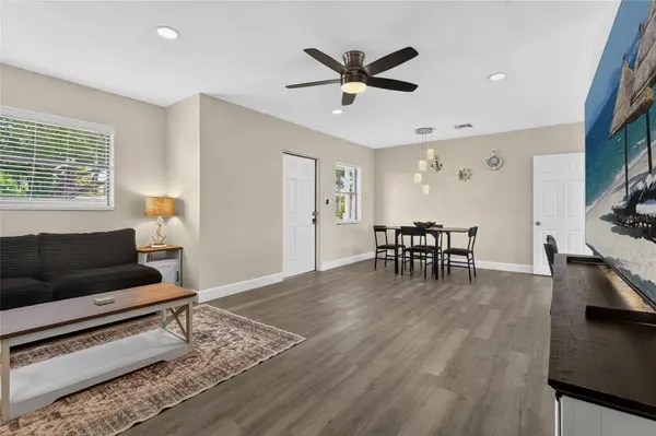 2003 PRINCETON AVE, Bradenton, FL 34207