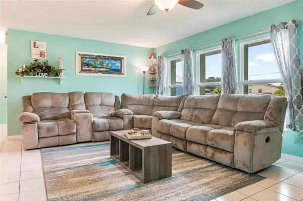 140 BARRE DR NW, Port Charlotte, FL 33952