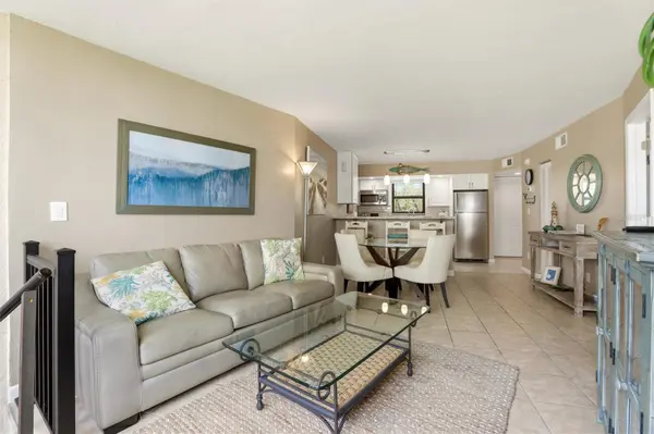 1011 ANGLERS CV #H203, Marco Island, FL 34145