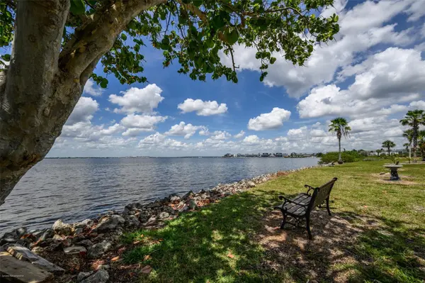 1477 PARK BEACH CIR #11, Punta Gorda, FL 33950
