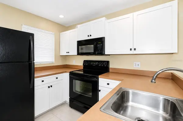 25100 SANDHILL BLVD #J-201, Punta Gorda, FL 33983