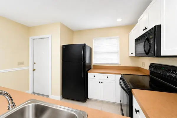25100 SANDHILL BLVD #J-201, Punta Gorda, FL 33983