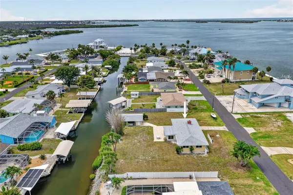 1447 LEMON BAY DR, Englewood, FL 34223
