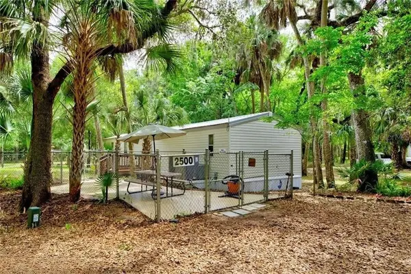 2500 ARBUCKLE SHORES RD, Frostproof, FL 33843