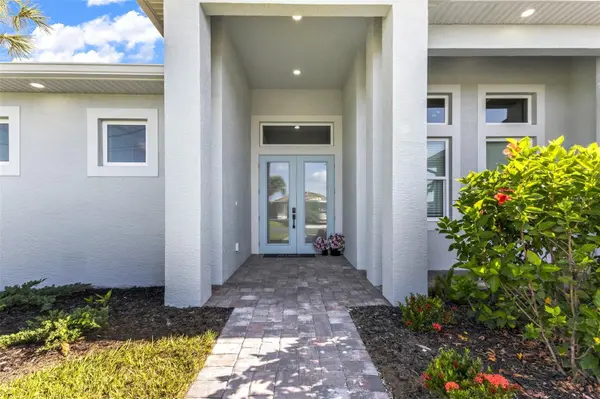22 SPORTSMAN CIR, Rotonda West, FL 33947