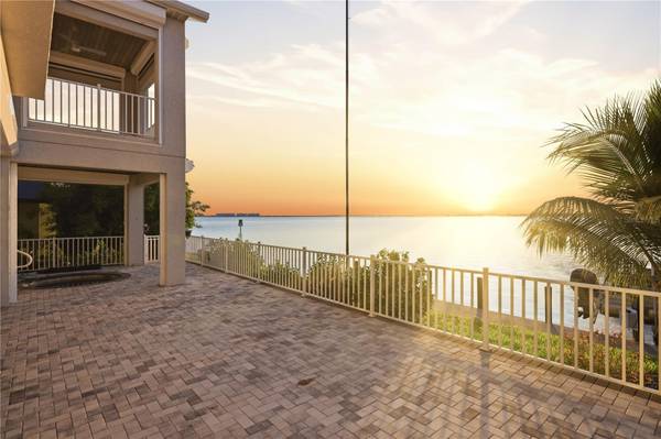 2139 PALM TREE DR, Punta Gorda, FL 33950