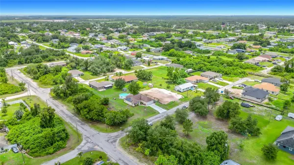 2903 38TH ST SW, Lehigh Acres, FL 33976