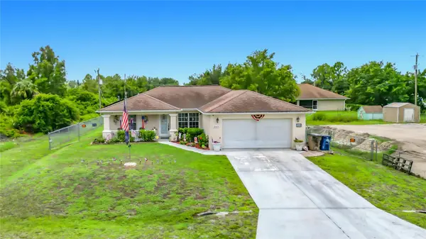 2903 38TH ST SW, Lehigh Acres, FL 33976