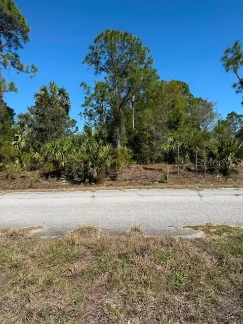 LONDON CIR, North Port, FL 34288