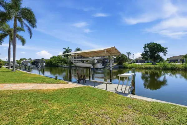 4310 PALM DR, Punta Gorda, FL 33950