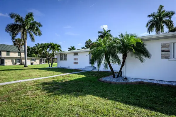 330 HARVEY ST, Punta Gorda, FL 33950