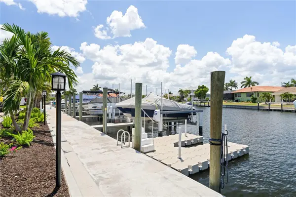 1 COLONY POINT DR #15B, Punta Gorda, FL 33950