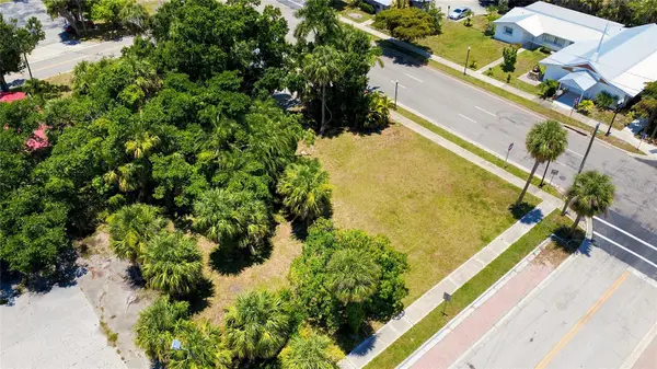 261 E OLYMPIA AVE, Punta Gorda, FL 33950
