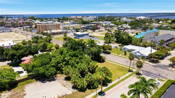 261 E OLYMPIA AVE, Punta Gorda, FL 33950