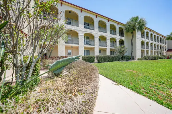 1 COLONY POINT DR #A10, Punta Gorda, FL 33950