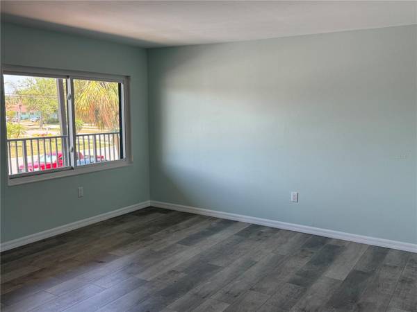 1258 BARBARA DR #202, Venice, FL 34285
