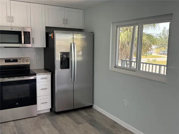 1258 BARBARA DR #202, Venice, FL 34285