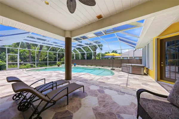 1064 HARBOUR WAY PL, Punta Gorda, FL 33983